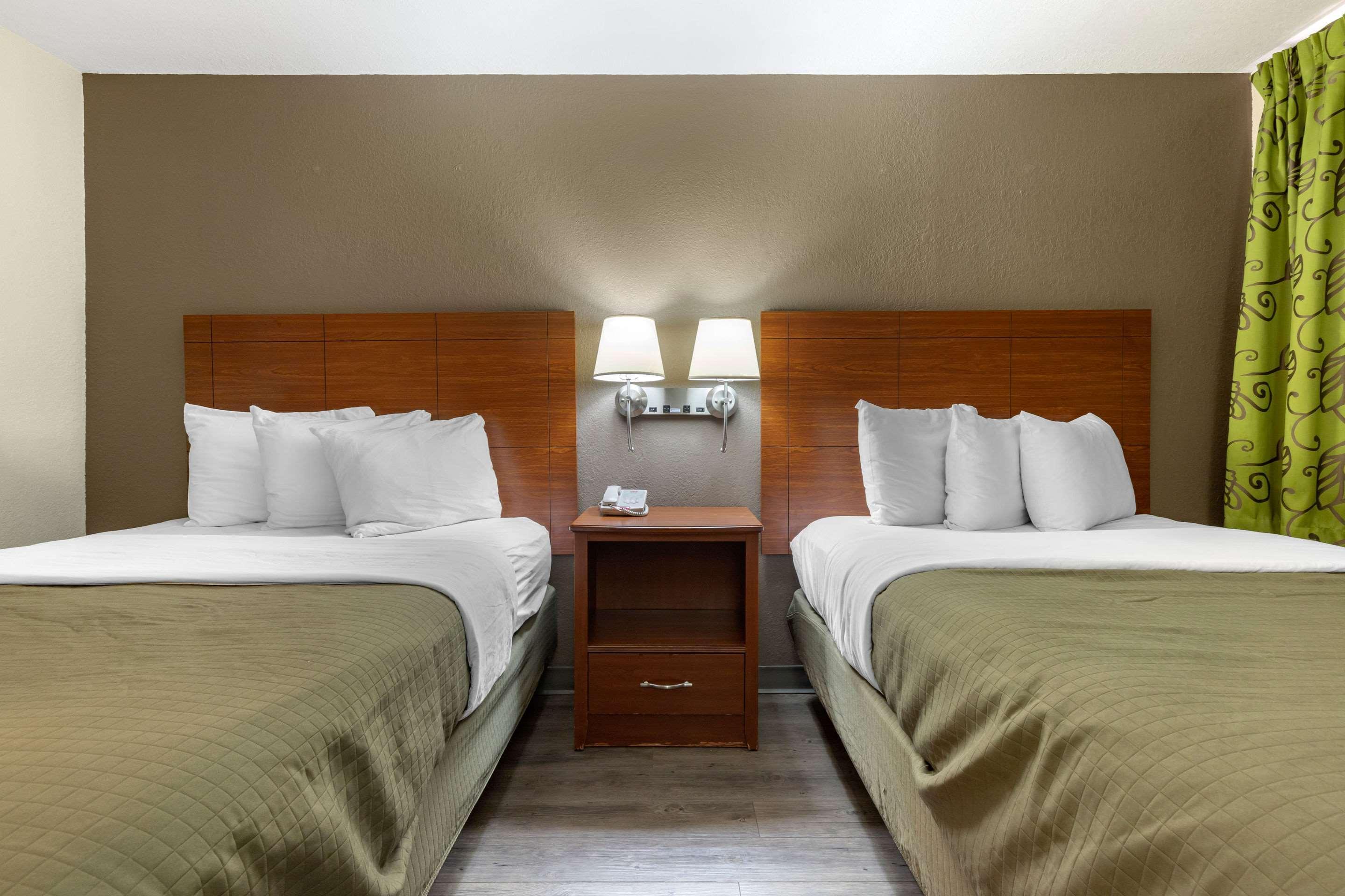 Econo Lodge Cherokee Near River Park Dış mekan fotoğraf