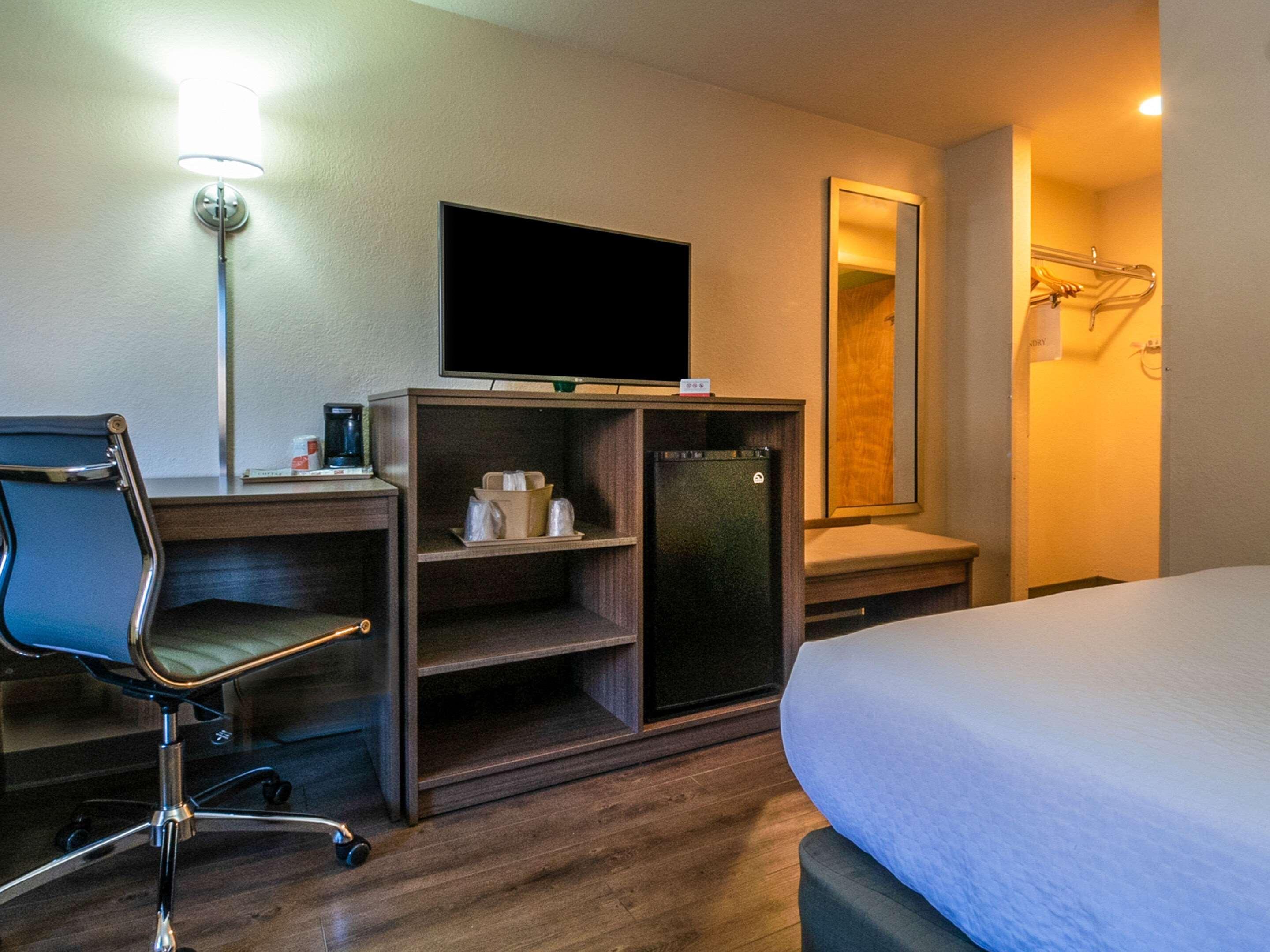 Econo Lodge Cherokee Near River Park Dış mekan fotoğraf