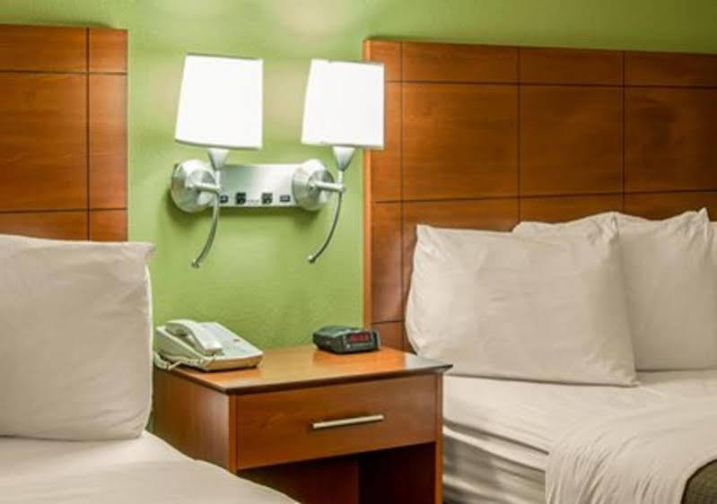 Econo Lodge Cherokee Near River Park Dış mekan fotoğraf